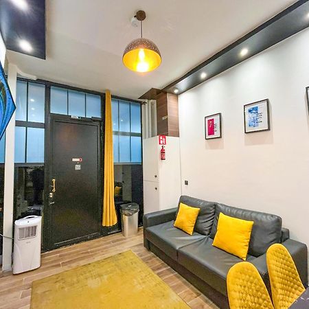 160 - Urban Fashion Week Paris Vuitton Apartman Kültér fotó