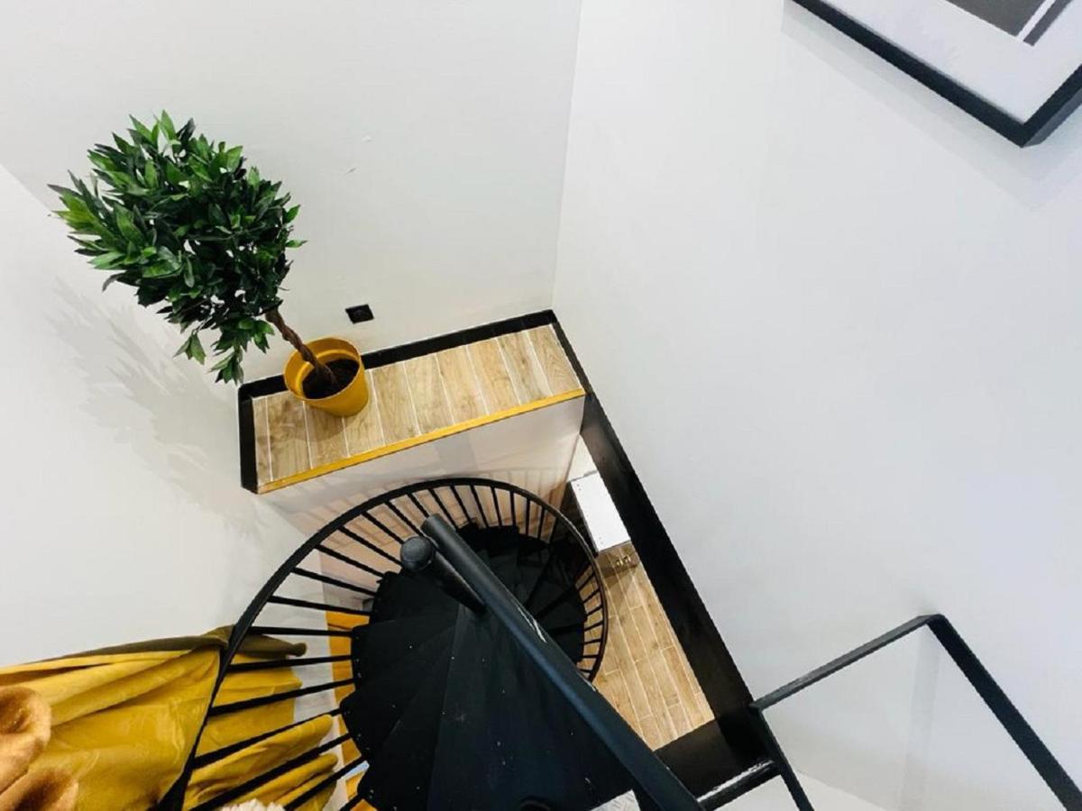 160 - Urban Fashion Week Paris Vuitton Apartman Kültér fotó